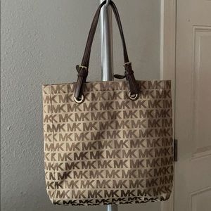 Michael Kors Tote